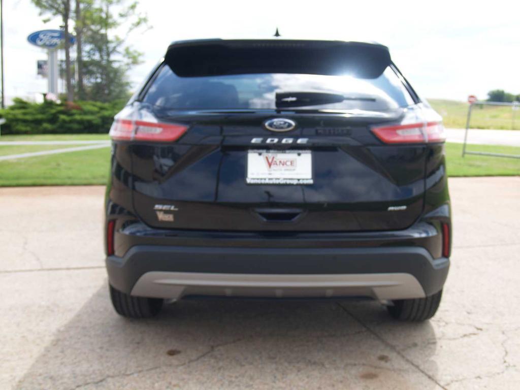 used 2024 Ford Edge car, priced at $29,500
