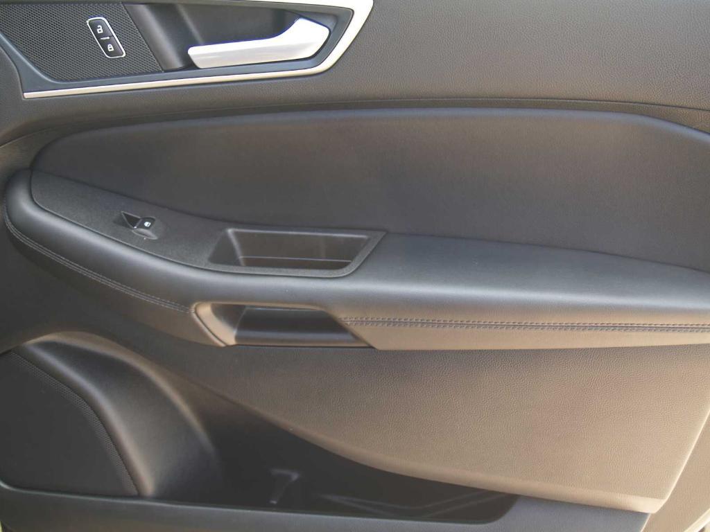 used 2024 Ford Edge car, priced at $29,500