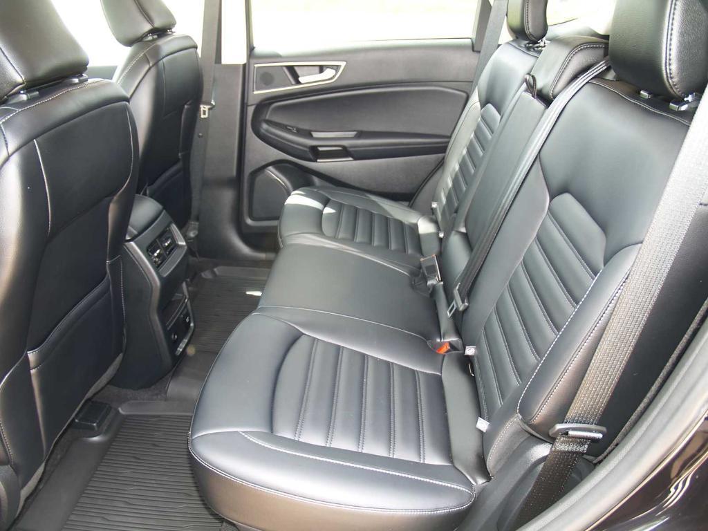 used 2024 Ford Edge car, priced at $29,500