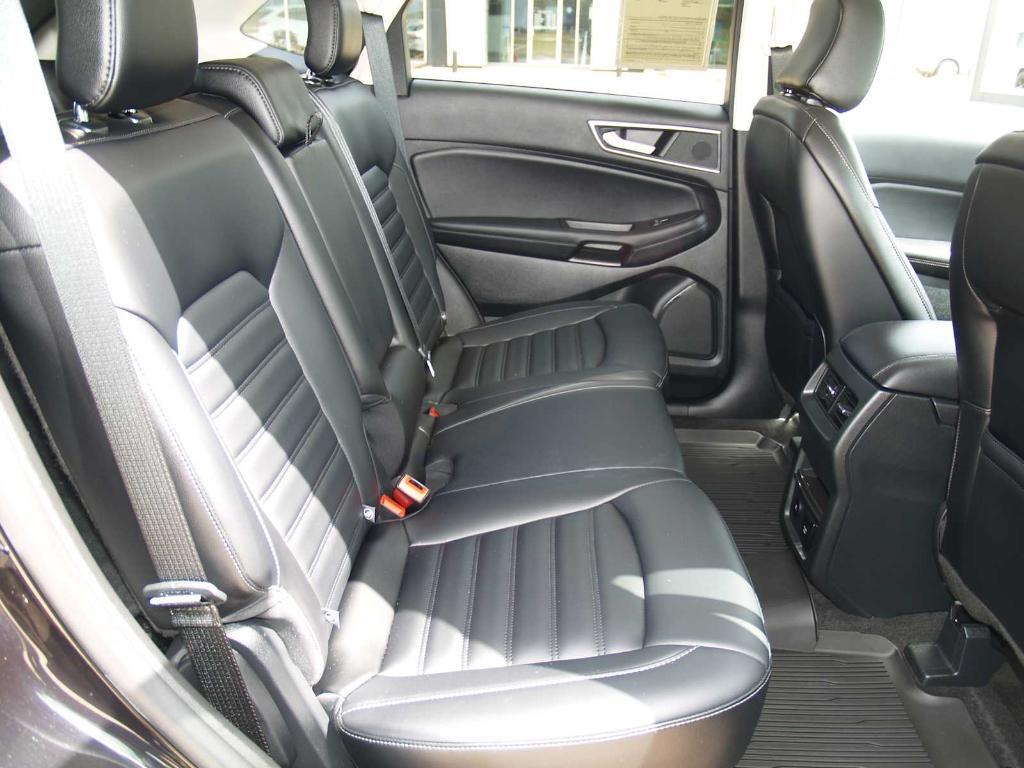 used 2024 Ford Edge car, priced at $29,500