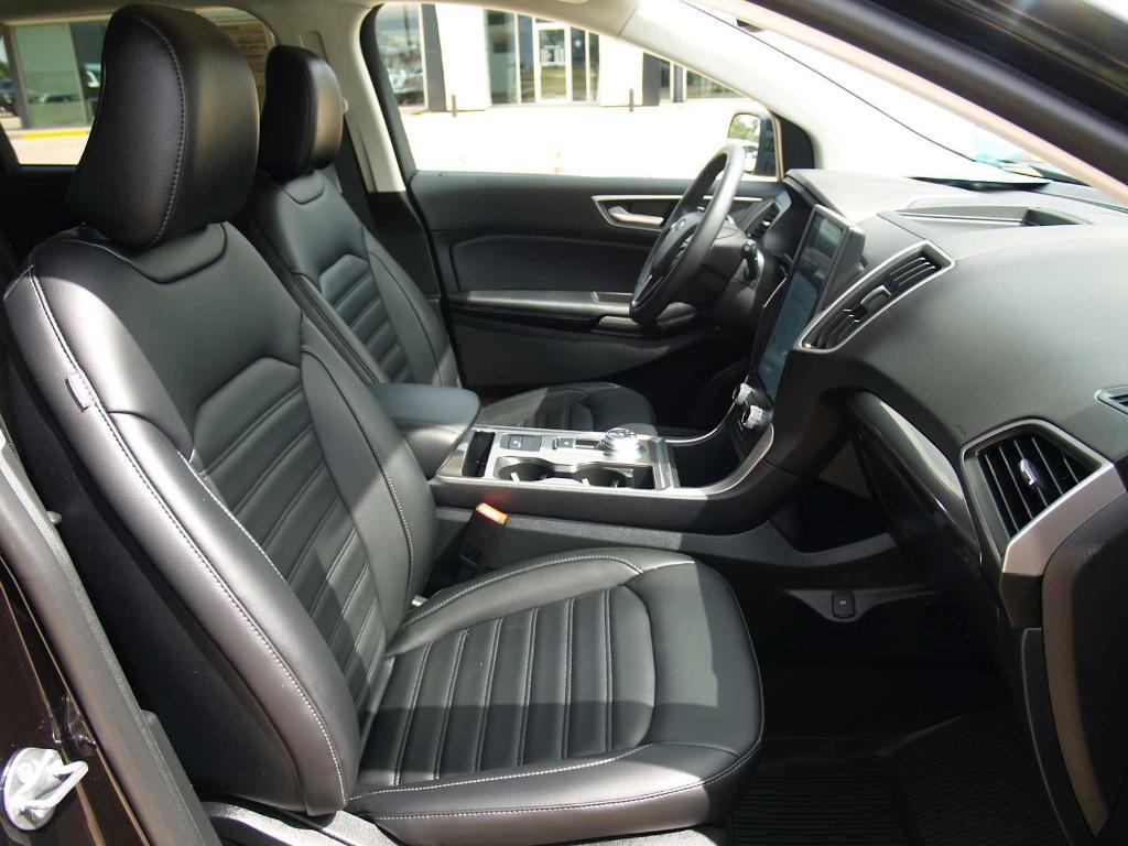 used 2024 Ford Edge car, priced at $29,500
