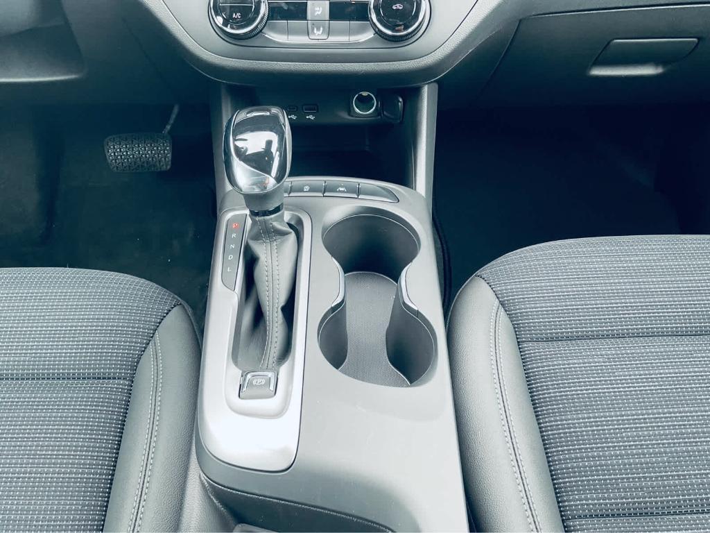 new 2025 Buick Envista car, priced at $24,885
