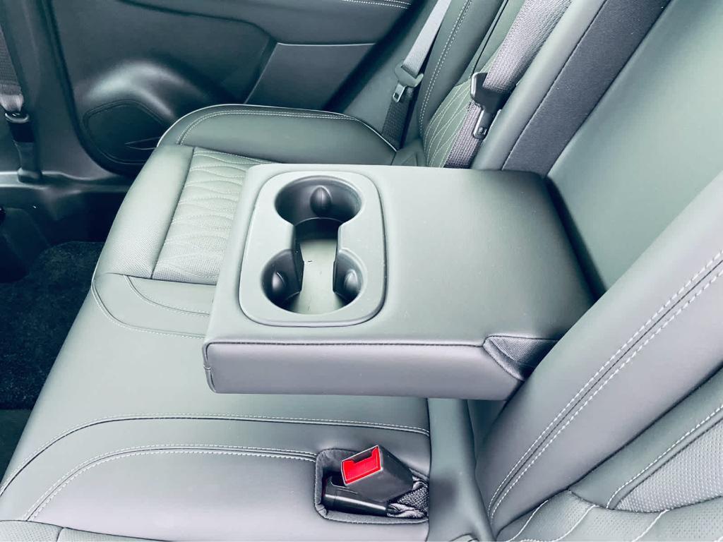 used 2023 Buick Envision car, priced at $32,500