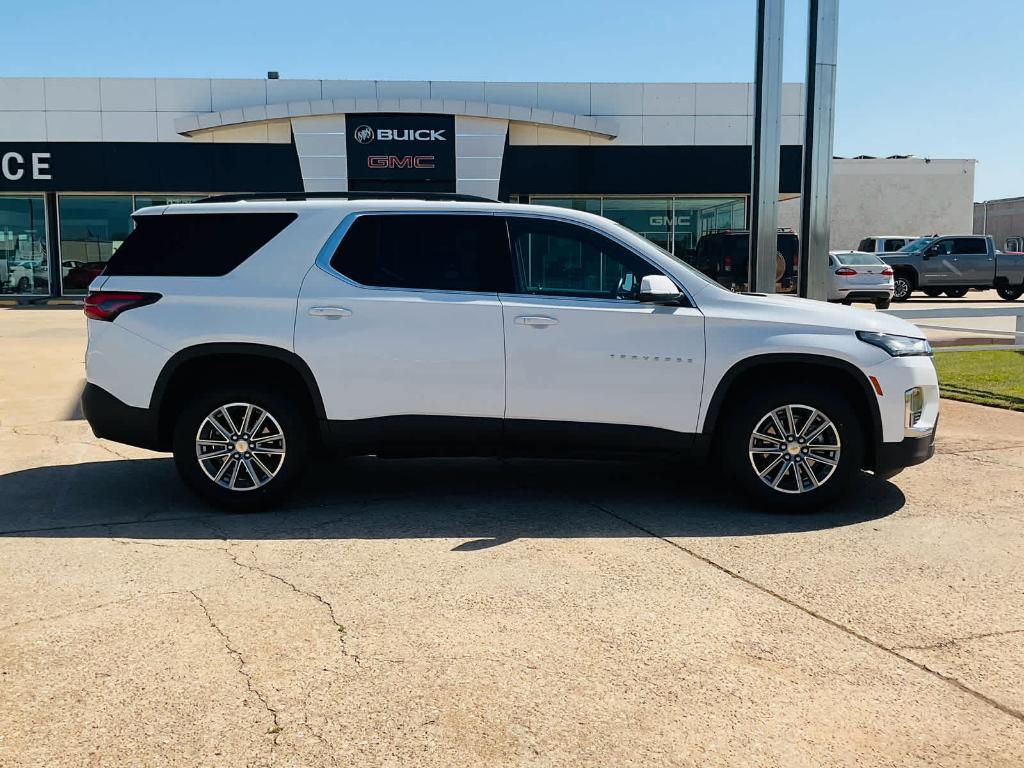 used 2023 Chevrolet Traverse car, priced at $28,000