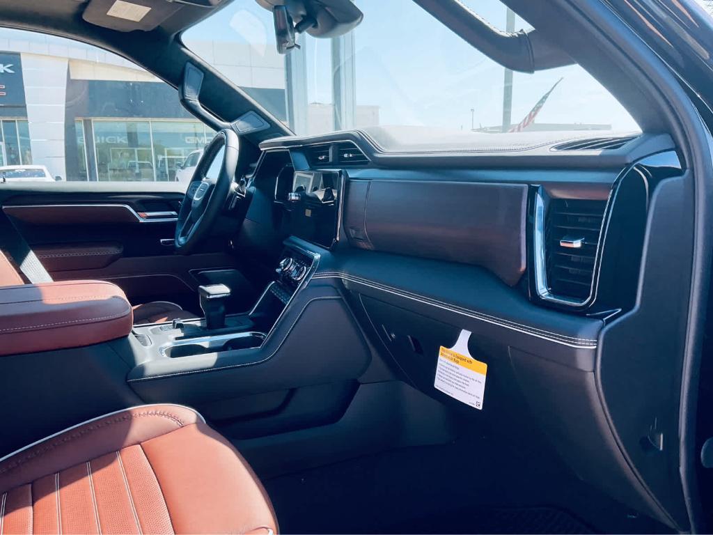 new 2025 GMC Sierra 1500 car, priced at $76,555