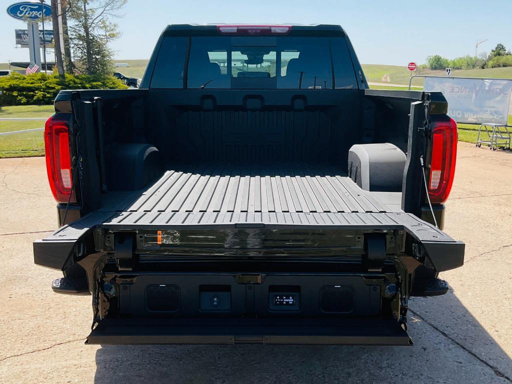 new 2025 GMC Sierra 1500 car, priced at $76,555