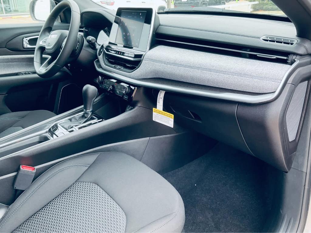 new 2025 Jeep Compass car, priced at $24,877