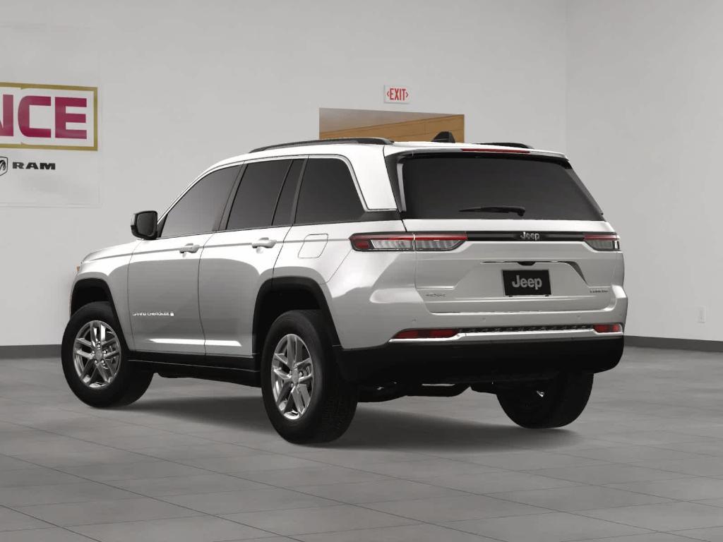 new 2025 Jeep Grand Cherokee car, priced at $38,875