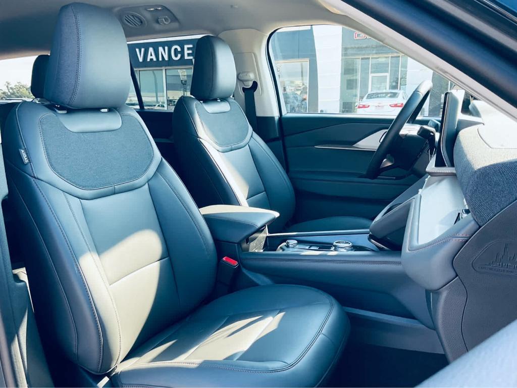 new 2025 Ford Explorer car, priced at $44,085