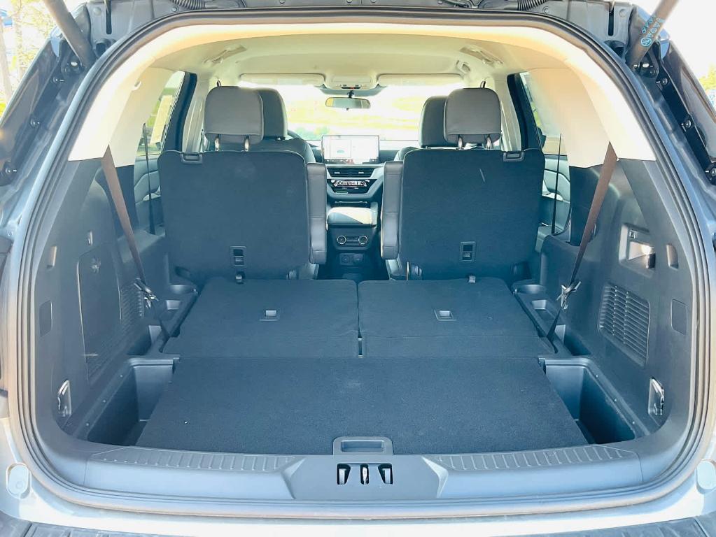 new 2025 Ford Explorer car, priced at $44,085