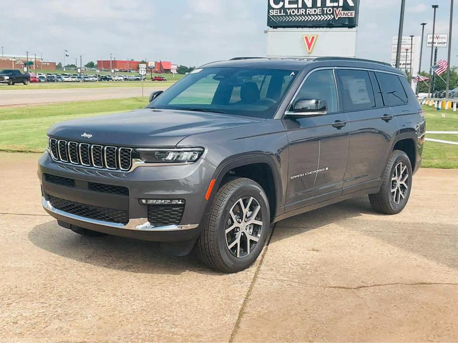 new 2024 Jeep Grand Cherokee L car, priced at $41,795