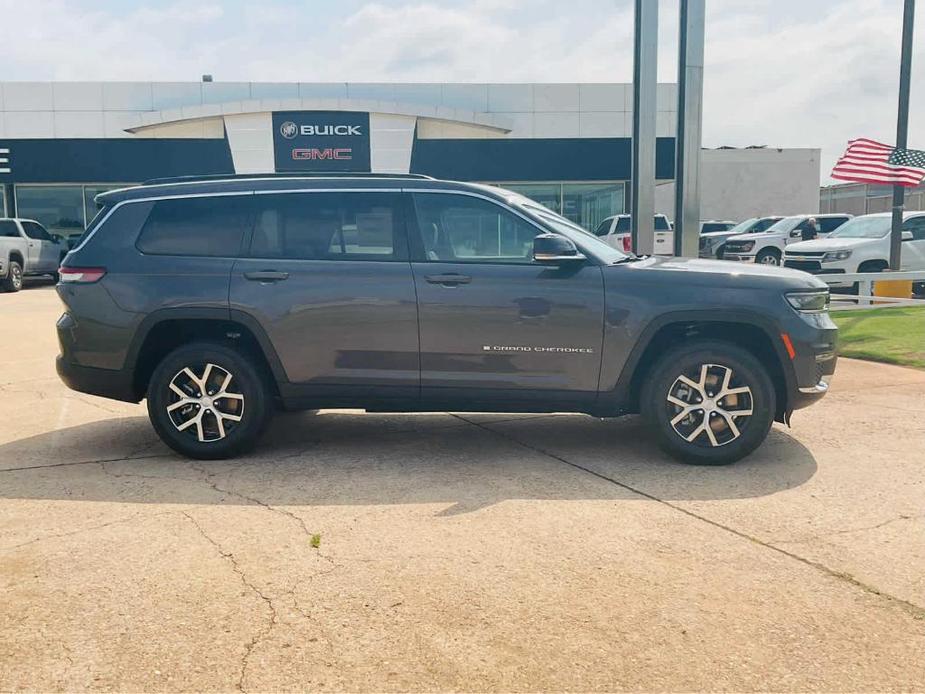 new 2024 Jeep Grand Cherokee L car, priced at $41,795