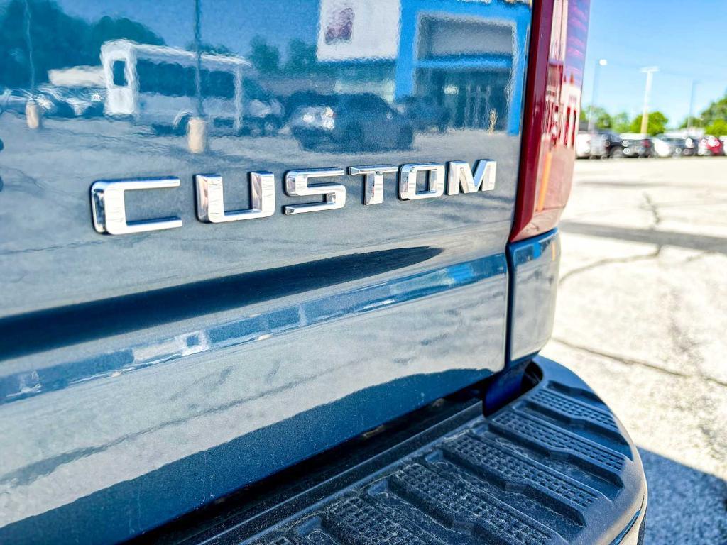 used 2025 Chevrolet Silverado 2500 car, priced at $53,327