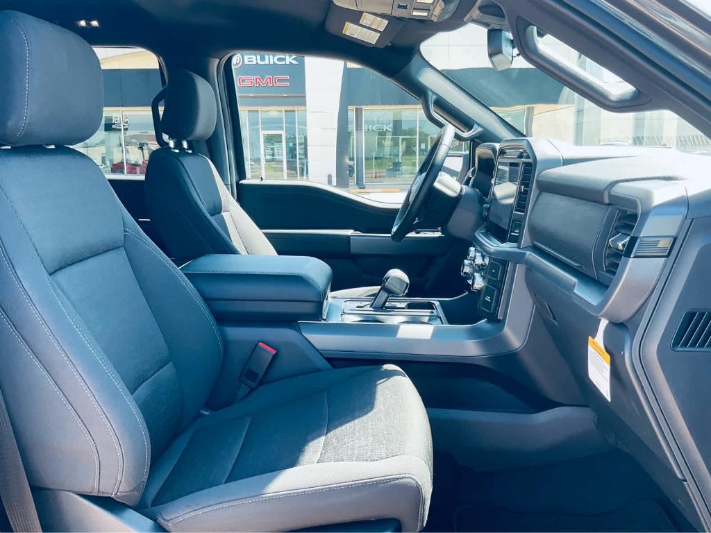 new 2025 Ford F-150 car, priced at $54,316