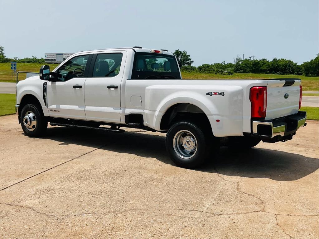 new 2025 Ford F-350 car, priced at $63,790