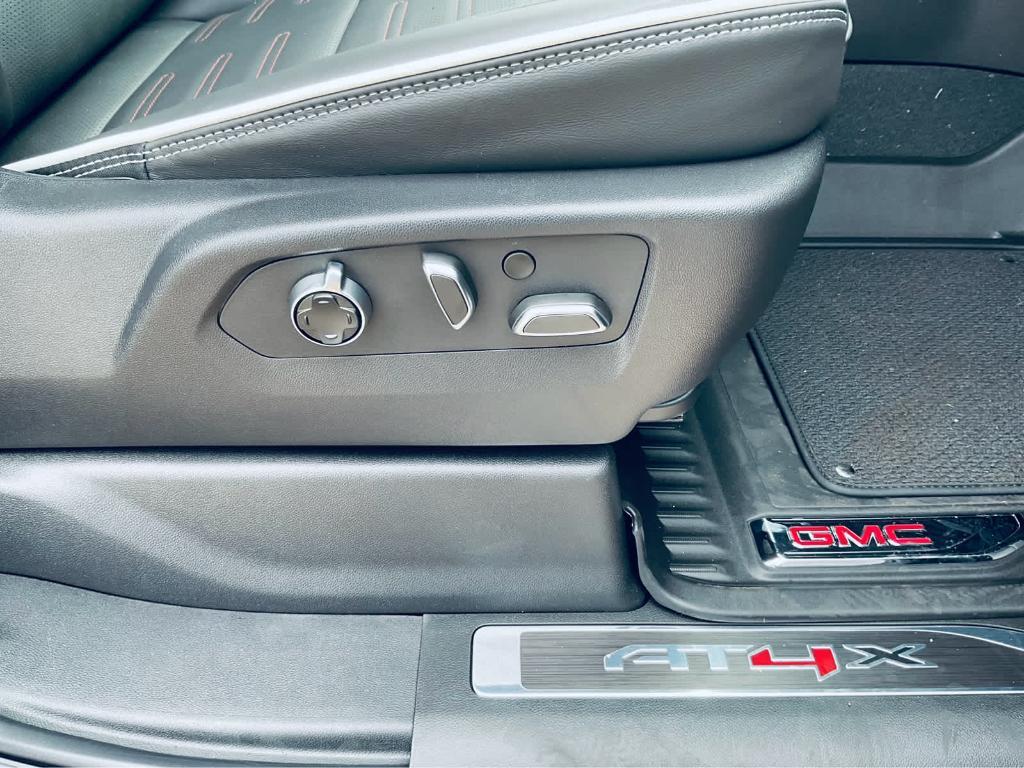 new 2025 GMC Sierra 1500 car, priced at $74,635