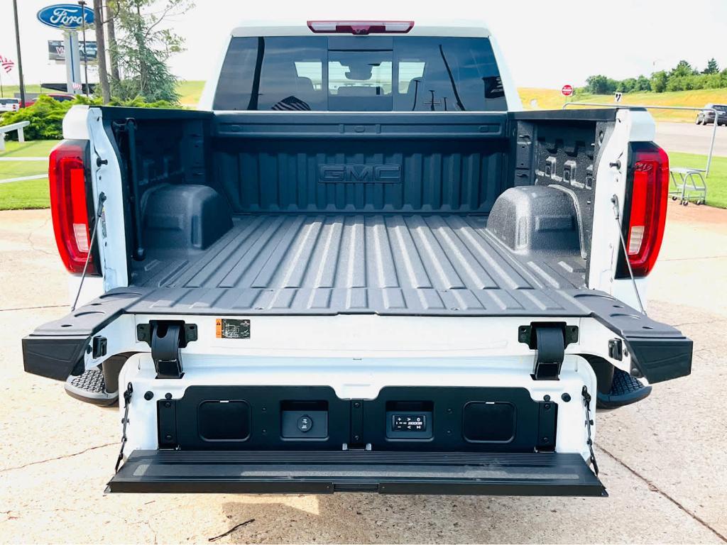 new 2025 GMC Sierra 1500 car, priced at $72,740