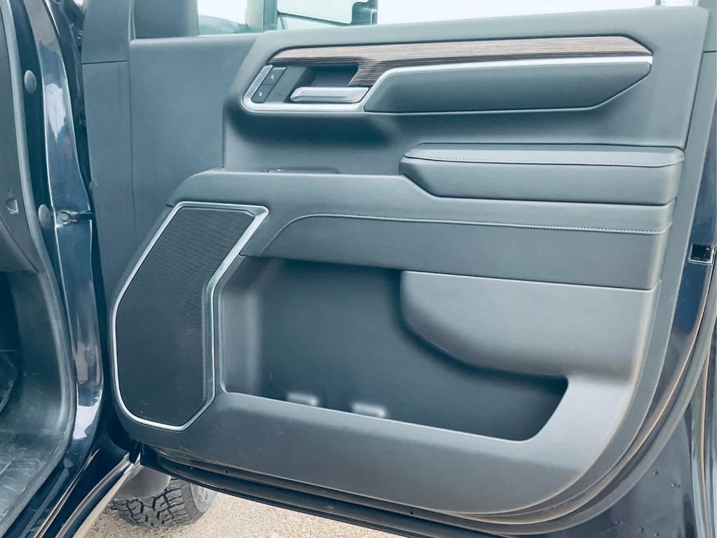 used 2024 GMC Sierra 2500 car, priced at $48,500