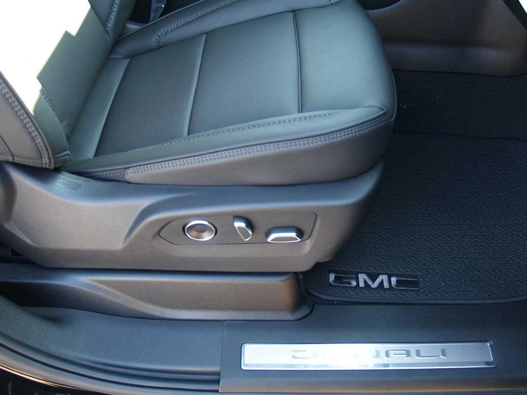 new 2025 GMC Yukon car, priced at $91,175