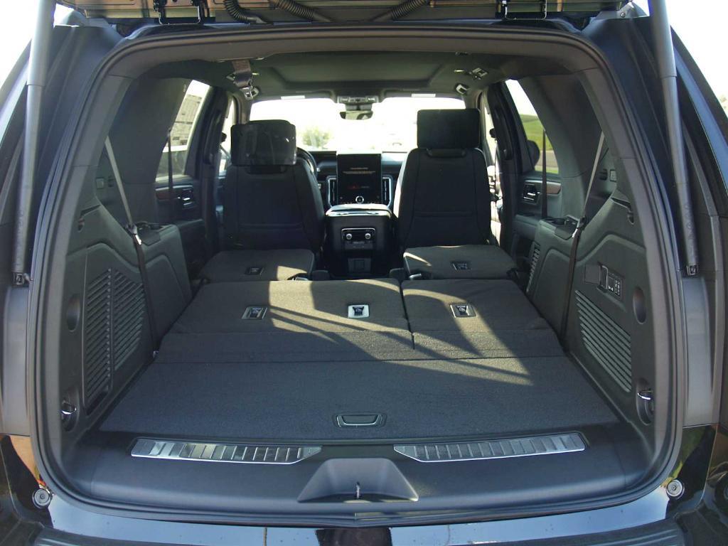 new 2025 GMC Yukon car, priced at $91,175