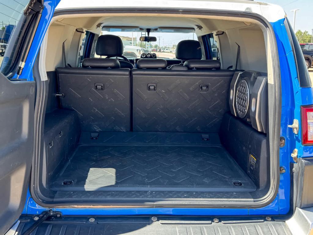 used 2007 Toyota FJ Cruiser car, priced at $13,455