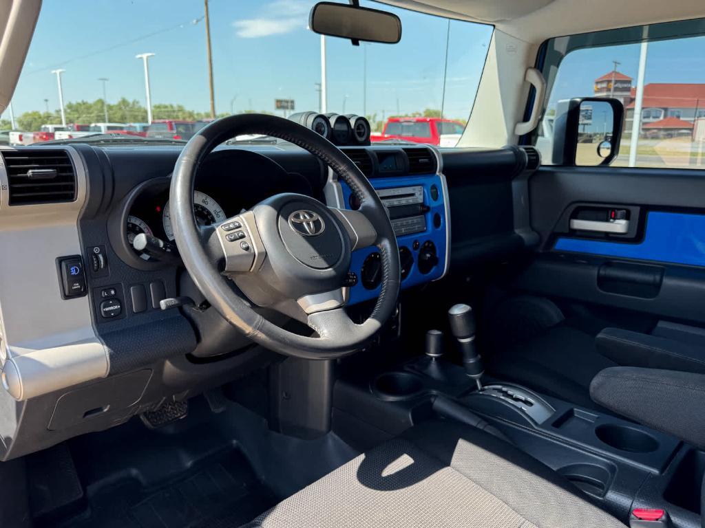 used 2007 Toyota FJ Cruiser car, priced at $13,455