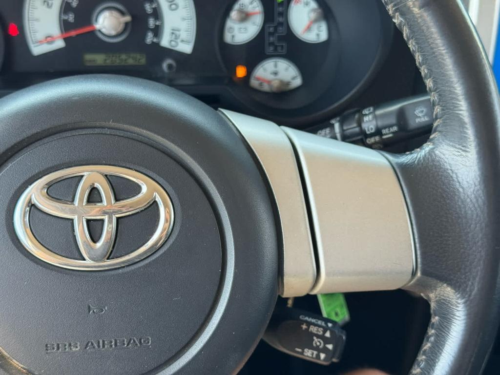 used 2007 Toyota FJ Cruiser car, priced at $13,455