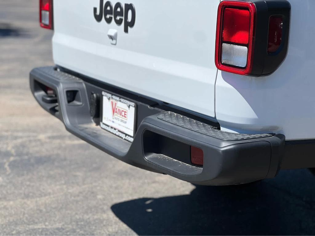 new 2025 Jeep Gladiator car, priced at $38,510