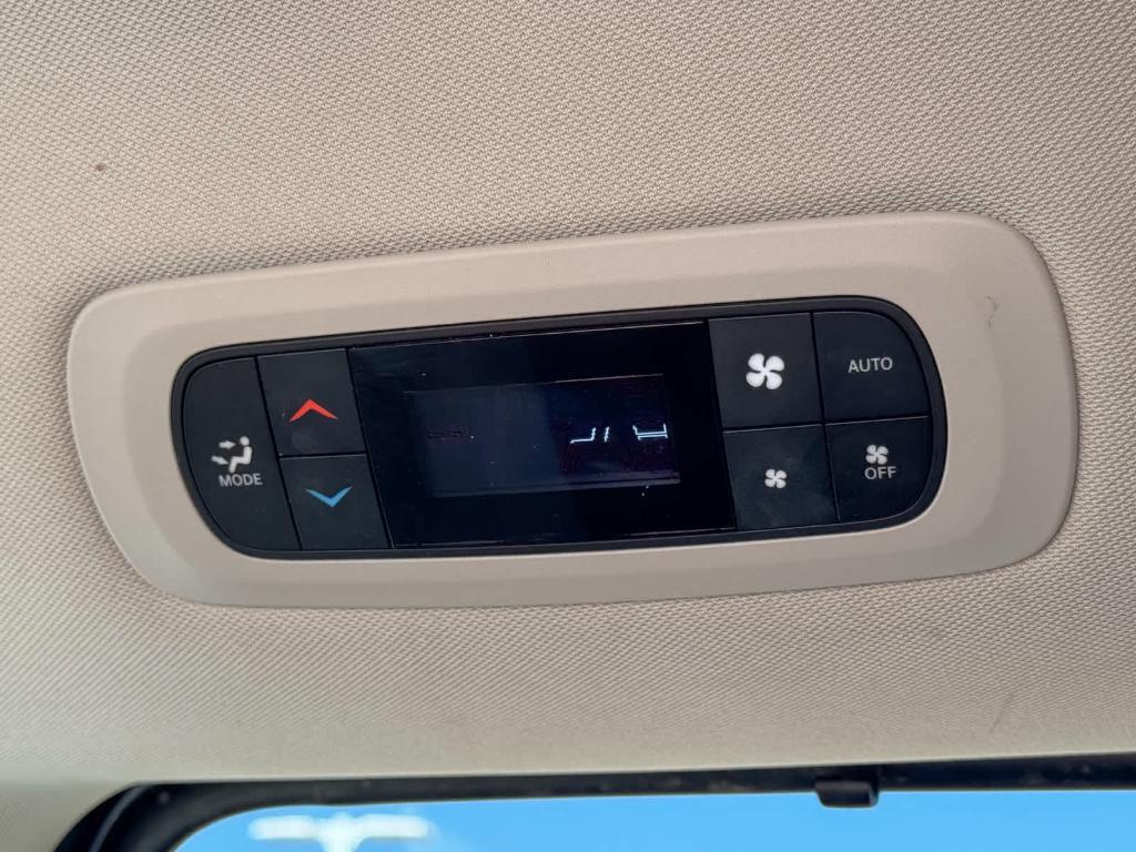 used 2021 Chrysler Pacifica car, priced at $21,364