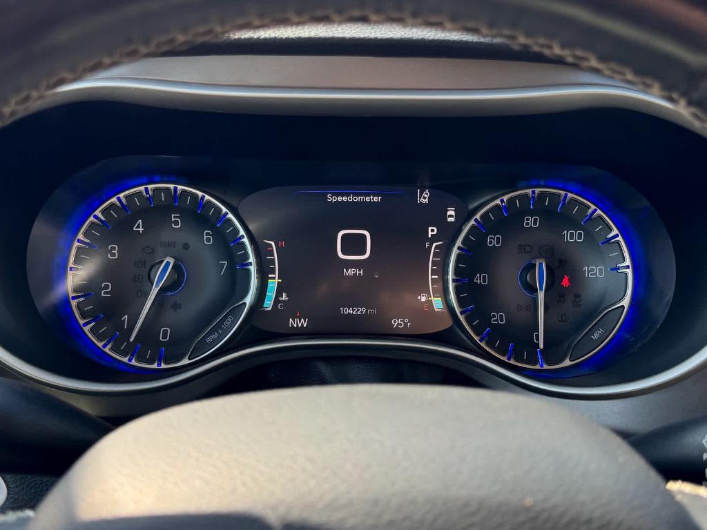 used 2021 Chrysler Pacifica car, priced at $21,364