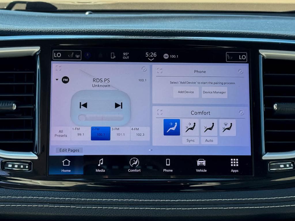 used 2021 Chrysler Pacifica car, priced at $21,364