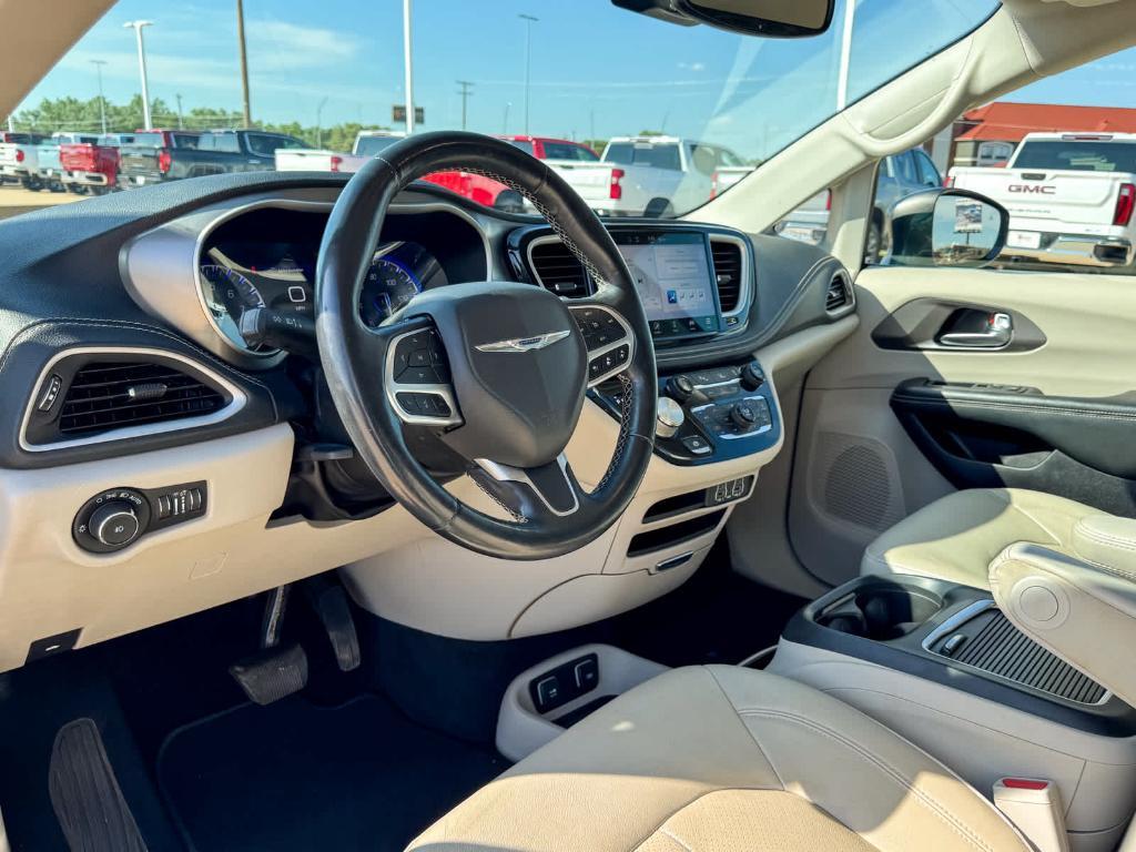used 2021 Chrysler Pacifica car, priced at $21,364
