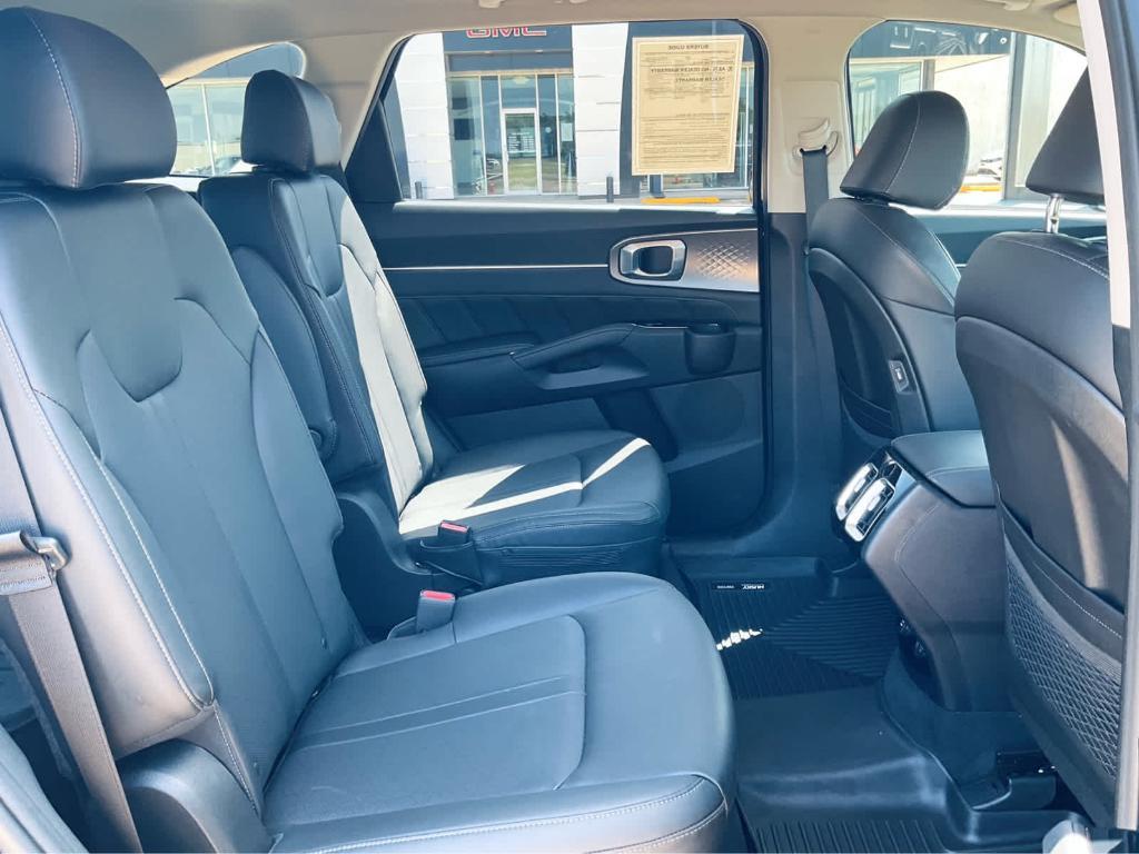 used 2022 Kia Sorento car, priced at $29,000