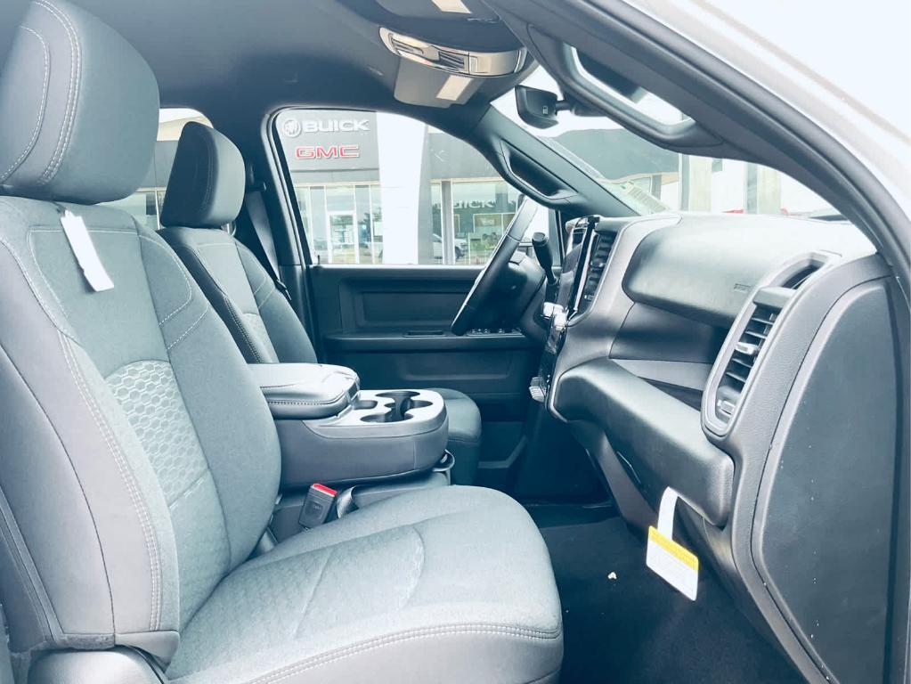 new 2025 Ram 2500 car, priced at $62,333