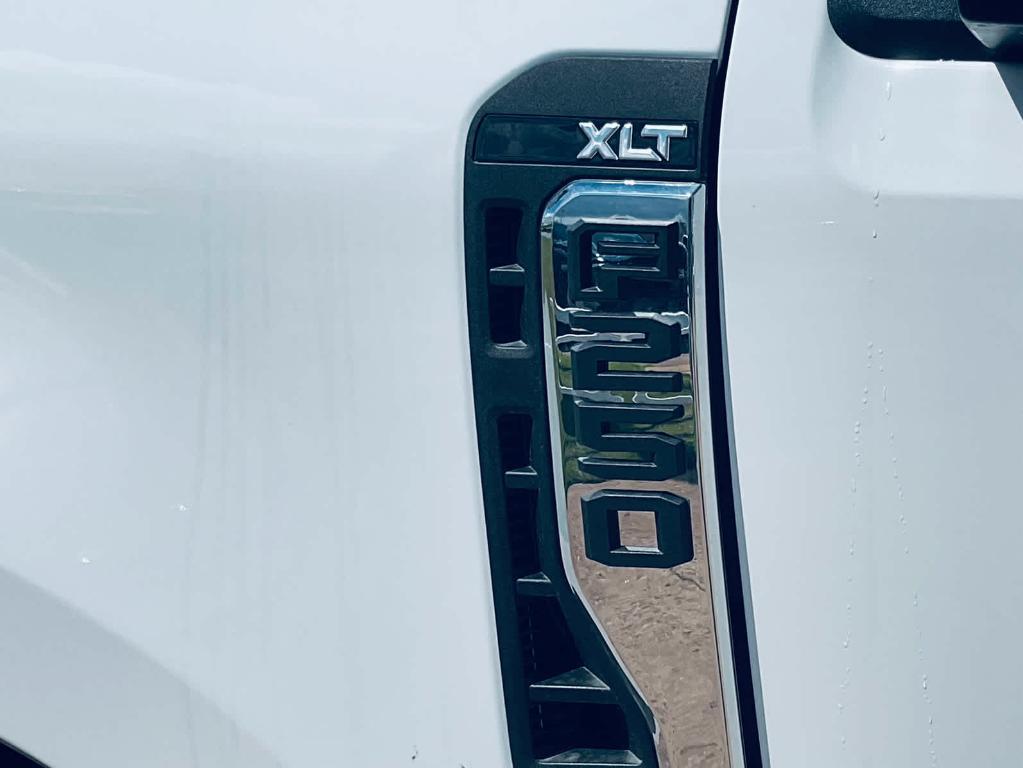new 2025 Ford F-250 car, priced at $63,535