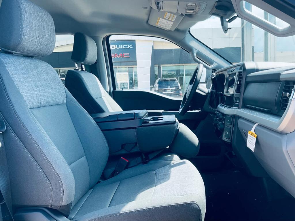 new 2025 Ford F-250 car, priced at $63,535