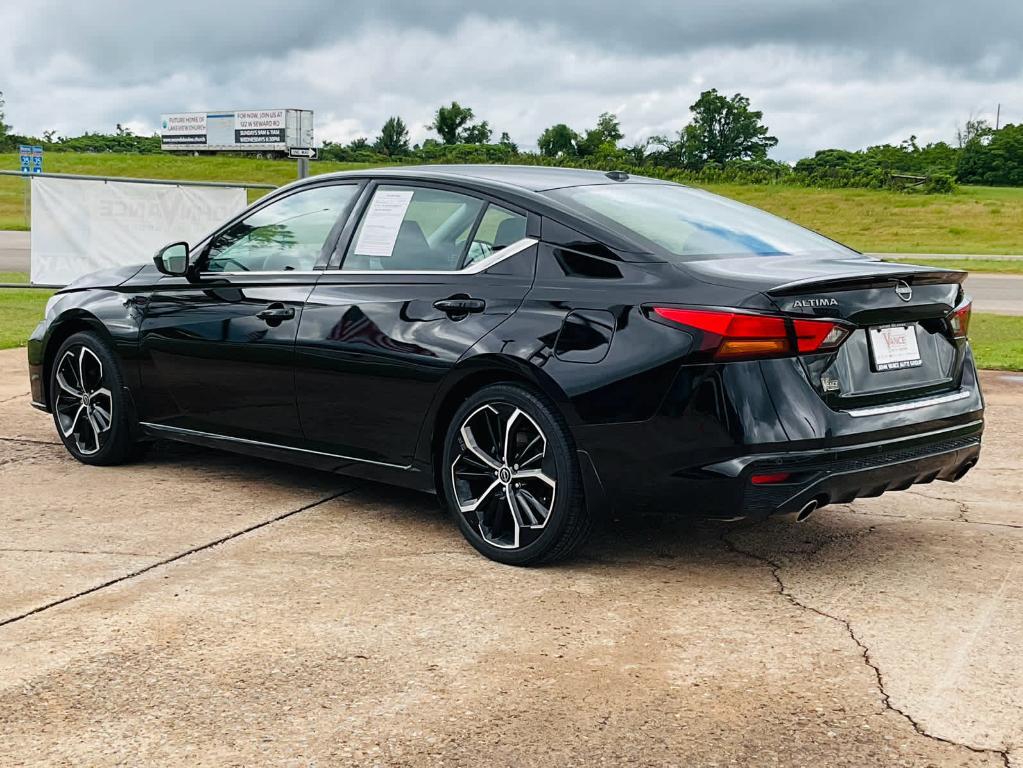 used 2023 Nissan Altima car, priced at $27,663