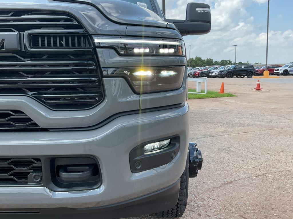 new 2025 Ram 3500 car, priced at $87,525