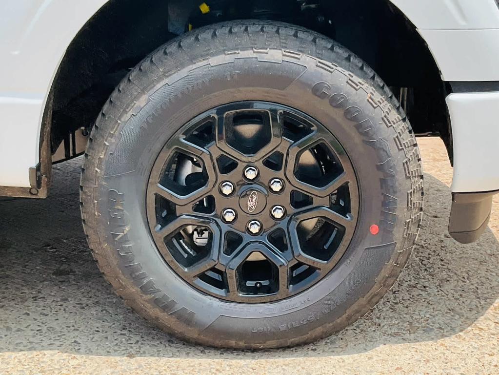 new 2025 Ford F-150 car, priced at $54,833