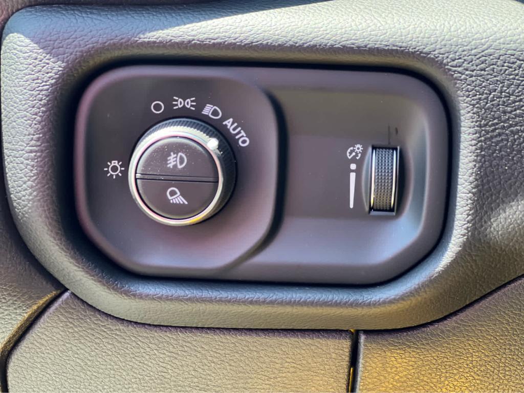 new 2025 Ram 2500 car, priced at $65,975