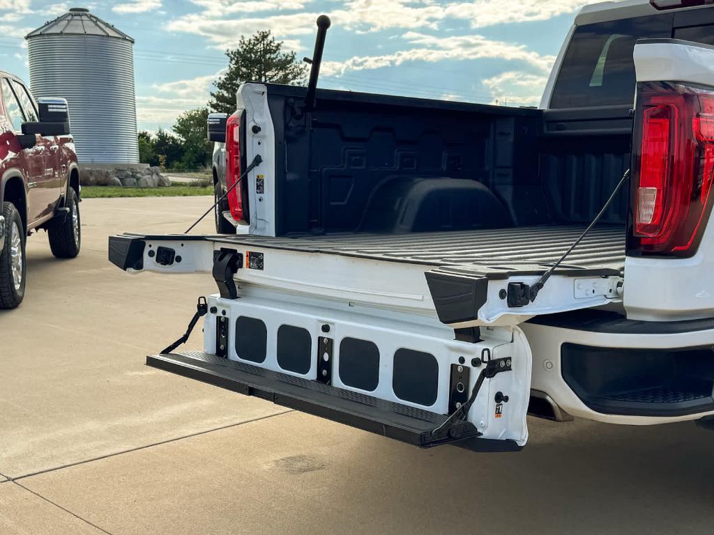 used 2019 GMC Sierra 1500 car, priced at $39,499