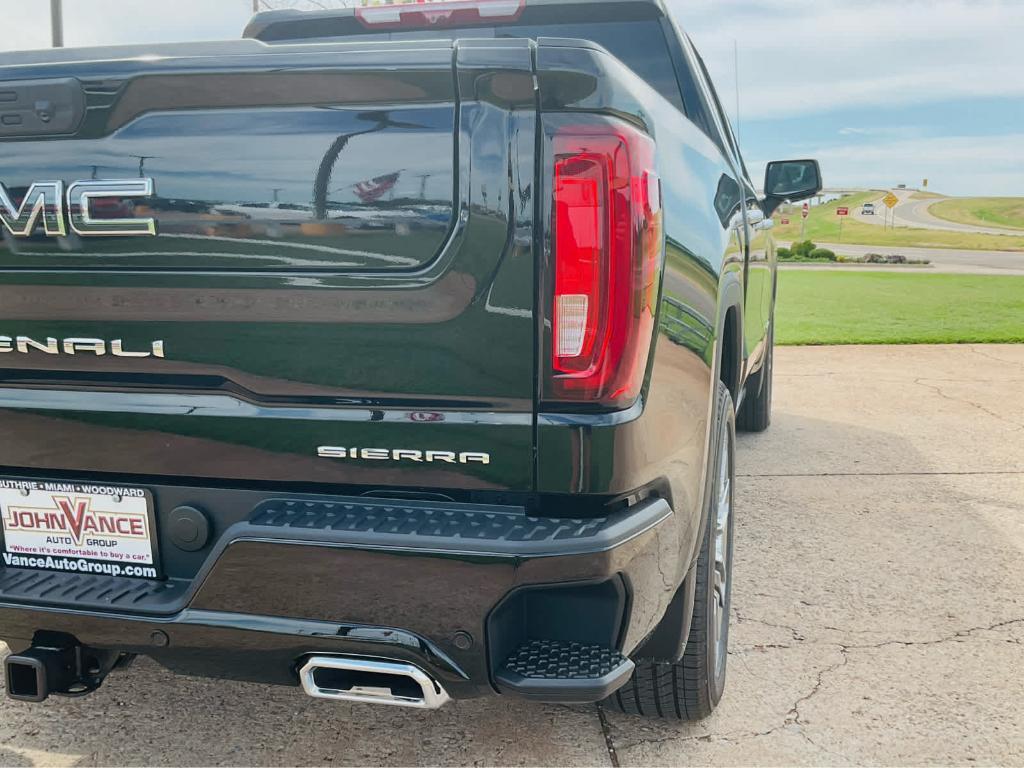 new 2025 GMC Sierra 1500 car, priced at $74,755