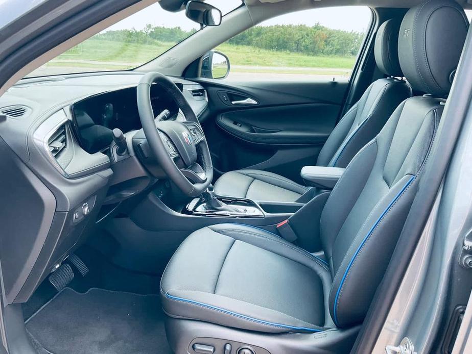 new 2025 Buick Encore GX car, priced at $32,815