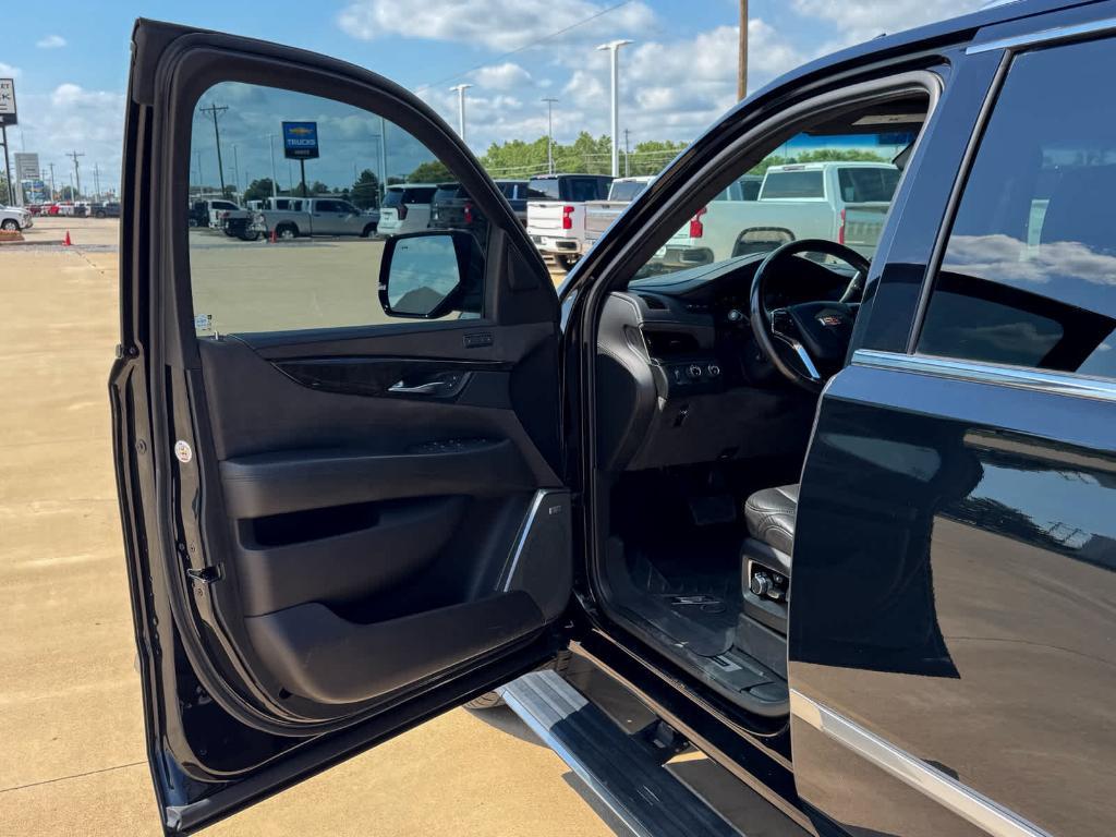 used 2019 Cadillac Escalade car, priced at $36,474