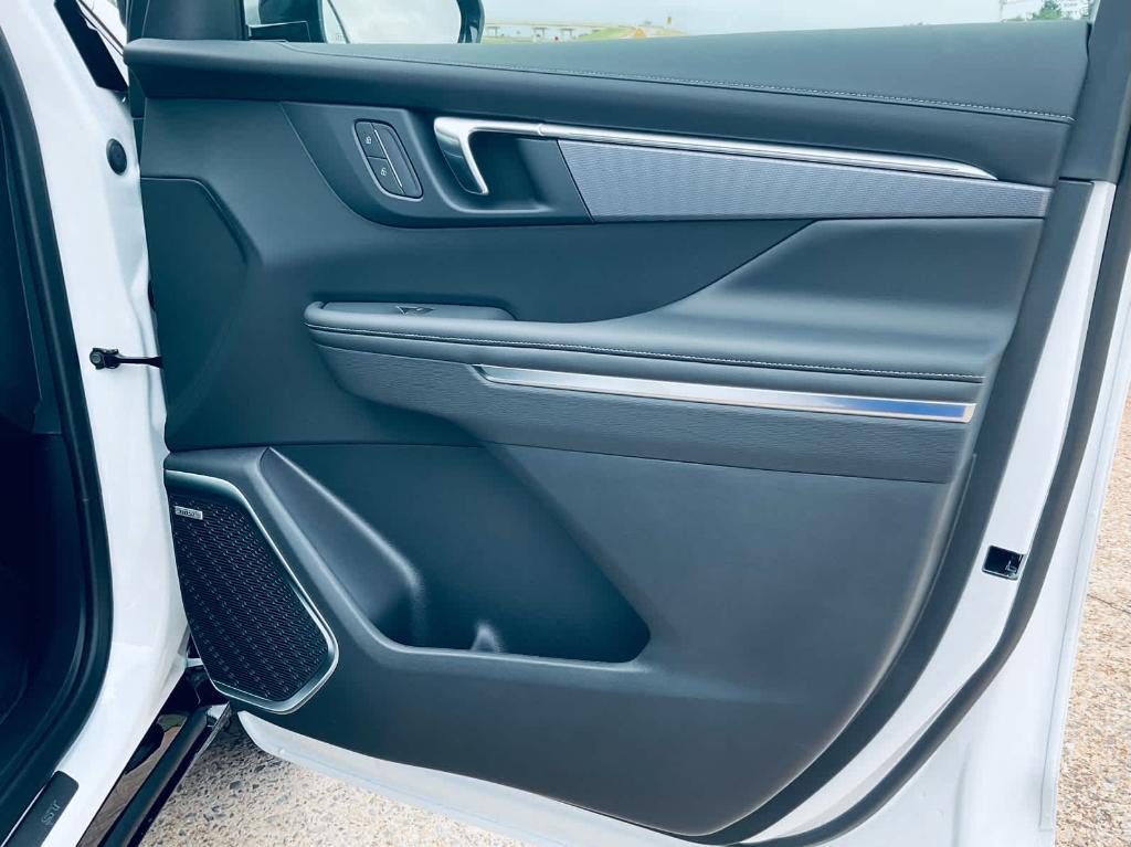 new 2025 Buick Enclave car, priced at $49,235