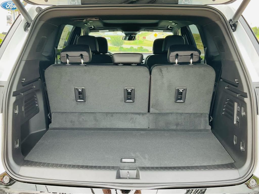 new 2025 Buick Enclave car, priced at $49,235