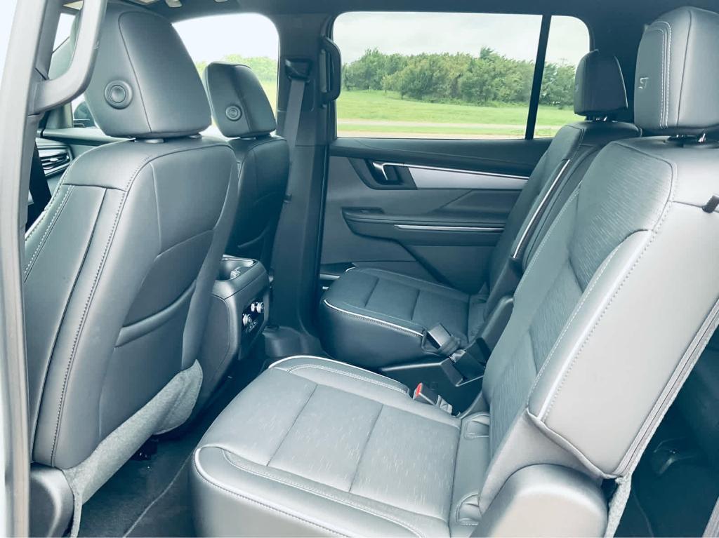 new 2025 Buick Enclave car, priced at $49,235
