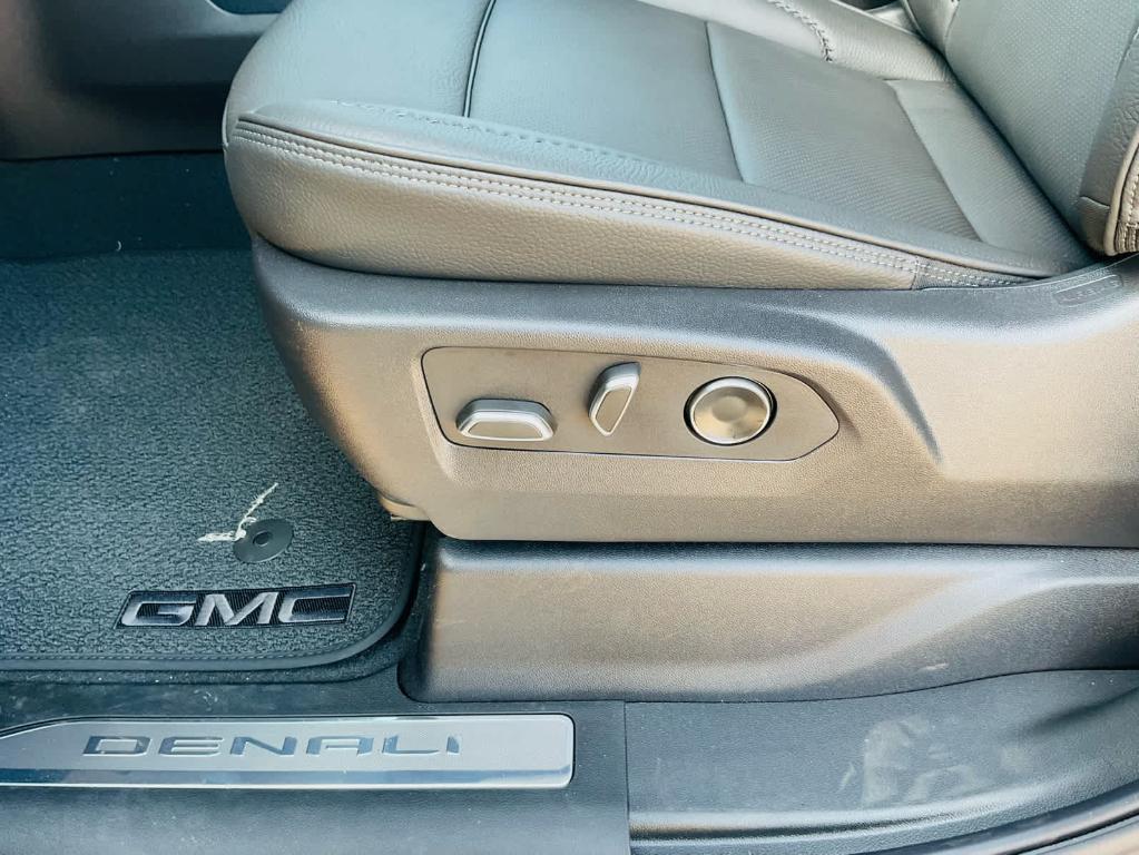 new 2025 GMC Sierra 1500 car, priced at $66,500
