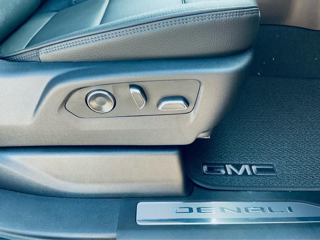 new 2025 GMC Sierra 1500 car, priced at $66,500