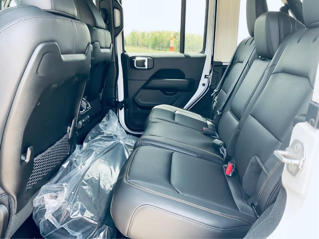 new 2025 Jeep Wrangler car, priced at $51,545